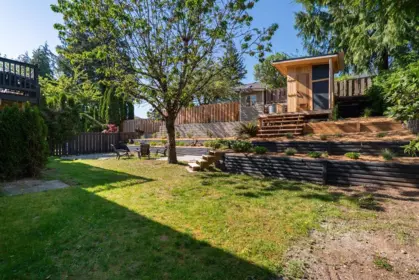 Outdoor Kitchen Photo of 1001 Pomona Way, Squamish, BC