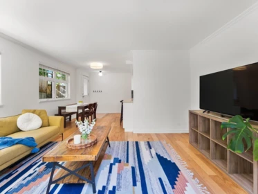 210 3787 Pender Street, Burnaby, BC, Burnaby — Apartment/Condo for sale