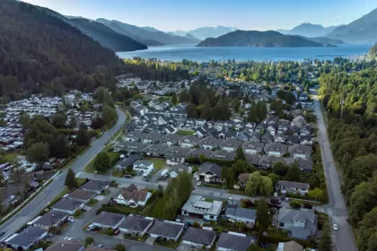 464 Alder Avenue, Harrison Hot Springs, BC, Harrison Hot Springs — Single Family Residence for sale