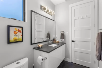 Mudroom Photo of 464 Alder Avenue, Harrison Hot Springs, BC