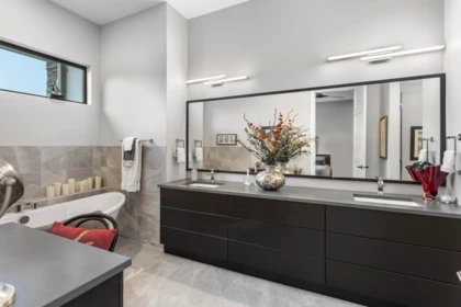 Powder Room Photo of 464 Alder Avenue, Harrison Hot Springs, BC