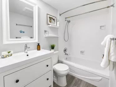 Primary Bedroom Photo of 301 215 Mowat Street, New Westminster, BC