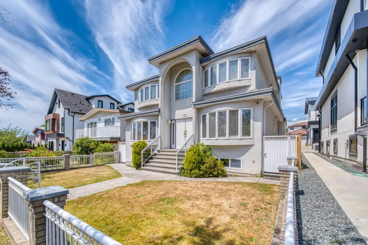 Exterior Rear Photo of 1033 E 39th Avenue, Vancouver, BC