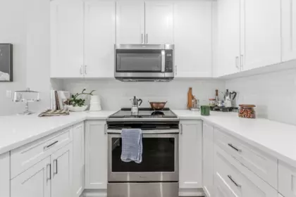 Mudroom Photo of 3160 2180 Kelly Avenue, Port Coquitlam, BC