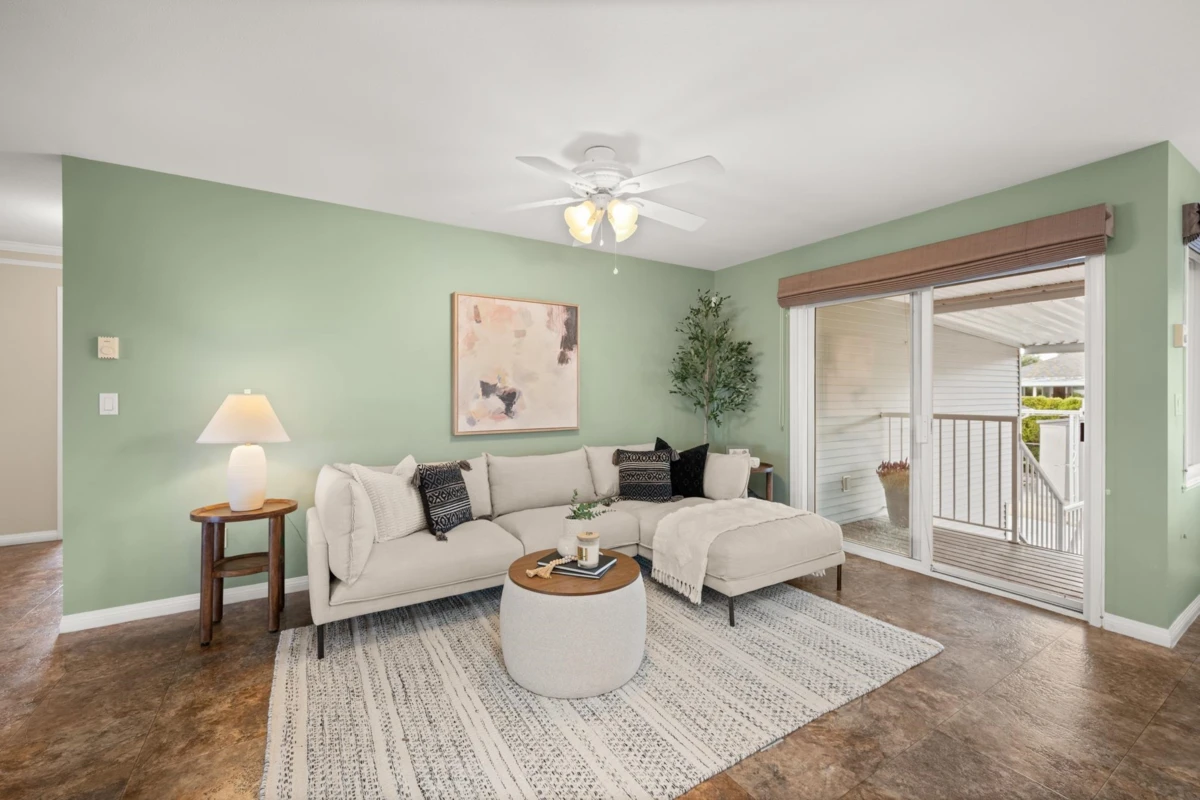 Family Room Photo of 27015 24 Avenue, Langley, BC
