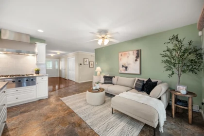 Breakfast Nook Photo of 27015 24 Avenue, Langley, BC