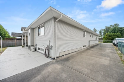 Community Amenities Photo (Clubhouse) of 27015 24 Avenue, Langley, BC