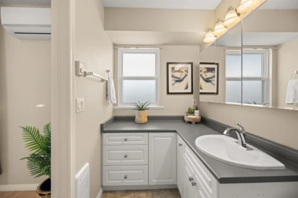 Hallway Photo of 27015 24 Avenue, Langley, BC
