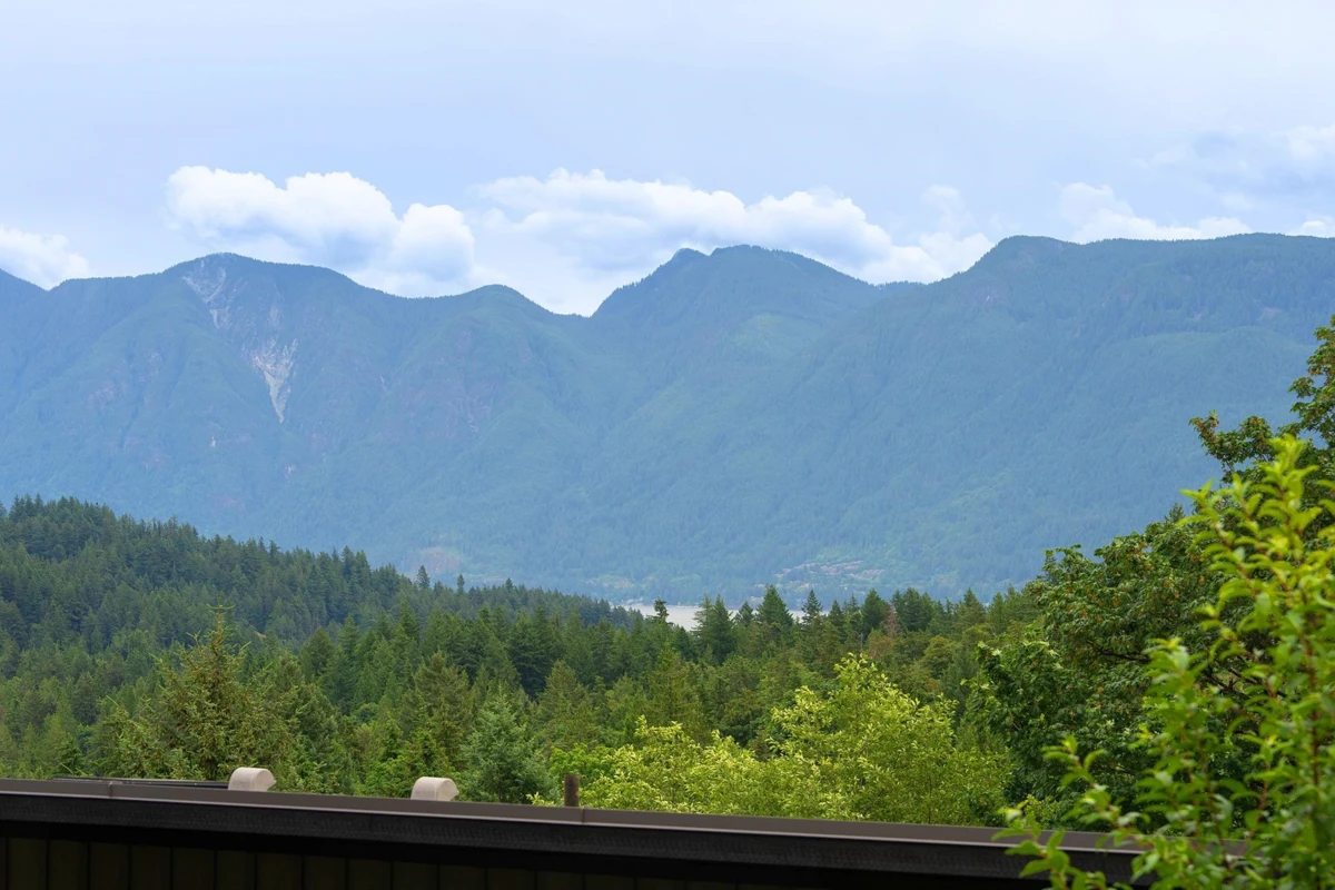 Living Room Photo of 314 726A Belterra Road, Bowen Island, BC
