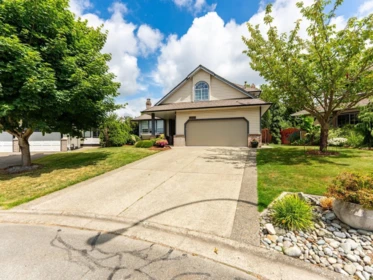 6089 185 Street, Surrey, BC, Surrey — Single Family Residence for sale