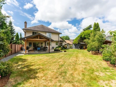 Garden / Landscaping Photo of 6089 185 Street, Surrey, BC