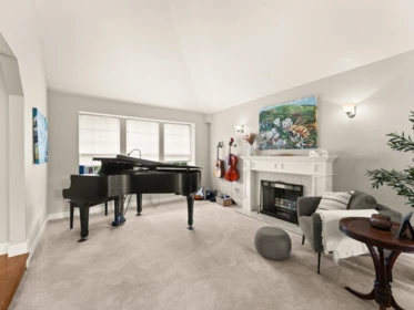 Kitchen Photo of 6089 185 Street, Surrey, BC