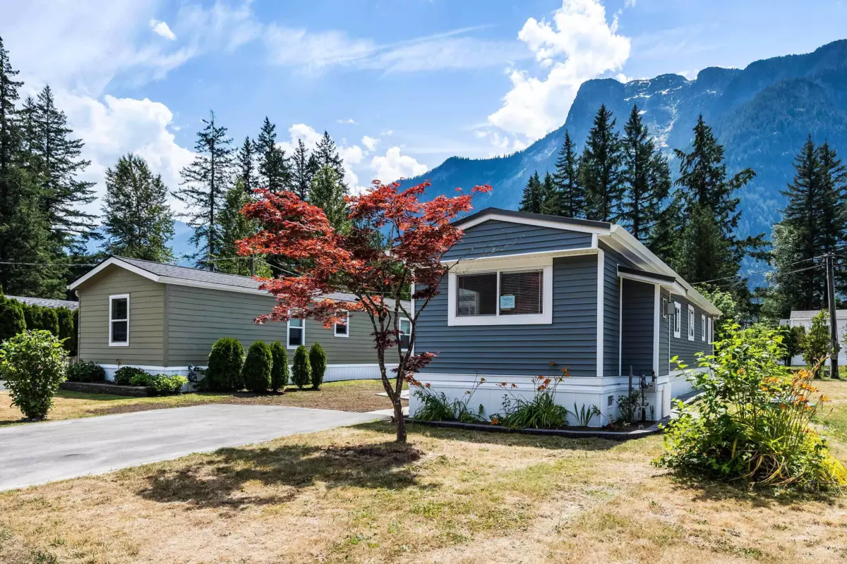 Exterior Rear Photo of 28 65367 Kawkawa Lake Road, Hope, BC