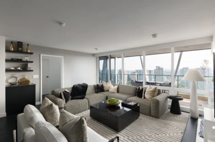 2504 1111 Richards Street, Vancouver, BC, Vancouver — Apartment/Condo for sale