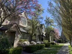 4 1701 Chesterfield Avenue, North Vancouver, BC