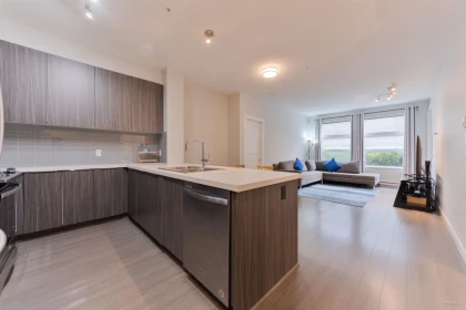 104 607 Cottonwood Avenue, Coquitlam, BC, Coquitlam — Apartment/Condo for sale