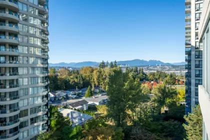 Breakfast Nook Photo of 904 13383 108 Avenue, Surrey, BC