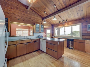 Breakfast Nook Photo of 4717 Laurel Avenue, Sechelt, BC