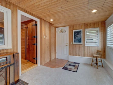 Living Room Photo of 4717 Laurel Avenue, Sechelt, BC