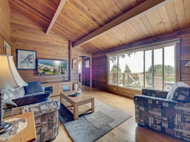 Pantry Photo of 4717 Laurel Avenue, Sechelt, BC