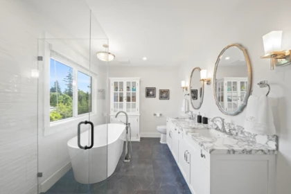 Mudroom Photo of 3528 Rosemary Heights Crescent, Surrey, BC