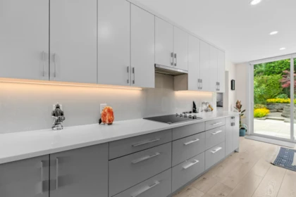 Mudroom Photo of 738 Sylvan Avenue, North Vancouver, BC