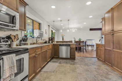 Pantry Photo of 46521 Elliott Avenue, Chilliwack, BC