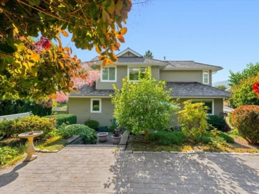 990 Leyland Street, West Vancouver, BC, West Vancouver — Single Family Residence for sale