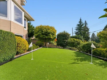 990 Leyland Street, West Vancouver, BC, West Vancouver — Single Family Residence for sale