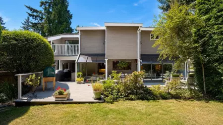 Swimming Pool Photo of 11715 Chateau Wynd, Delta, BC