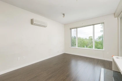 351 9388 Mckim Way, Richmond, BC, Richmond — Apartment/Condo for sale