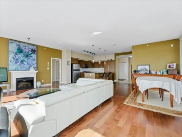 9888 Cameron Street, Burnaby, BC, Burnaby — Apartment/Condo for sale