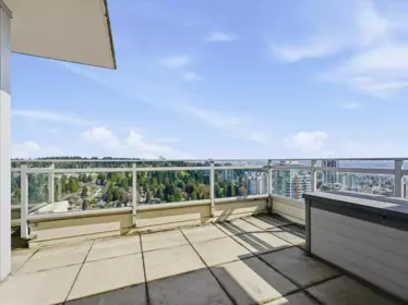 Kitchen Island Photo of 3703 9888 Cameron Street, Burnaby, BC