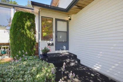 2358 Cameron Crescent, Abbotsford, BC, Abbotsford — Single Family Residence for sale