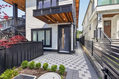 1 2035 E 51st, Vancouver, BC, Vancouver — Half Duplex for sale