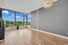 1606 7088 18th Avenue, Burnaby, BC