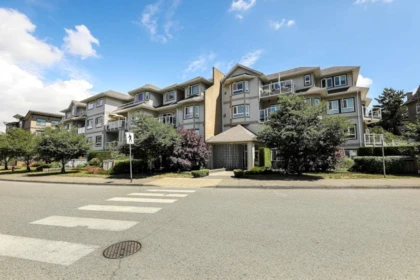 111 8142 120a Street, Surrey, BC, Surrey — Apartment/Condo for sale