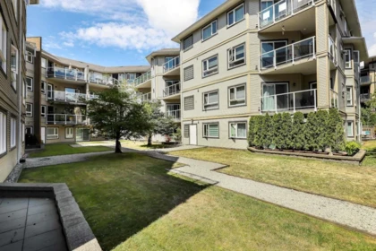 111 8142 120a Street, Surrey, BC, Surrey — Apartment/Condo for sale