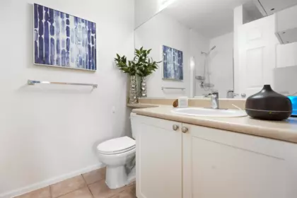 Guest Bathroom Photo of 16 12110 75a Avenue, Surrey, BC