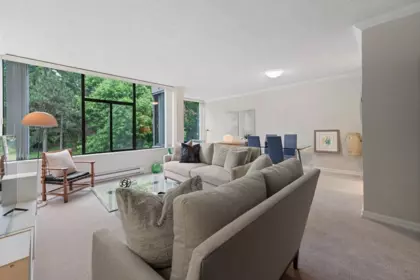 Breakfast Nook Photo of 305 4101 Yew Street, Vancouver, BC