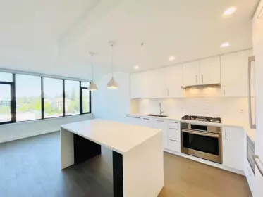 303 1588 Johnston Road, White Rock, BC, White Rock — Apartment/Condo for sale