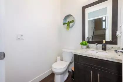 Primary Bathroom Photo of 16148 28a Avenue, Surrey, BC