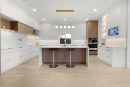 Kitchen Photo of 6296 181a Street, Surrey, BC