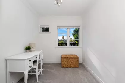 Hallway Photo of 1258 Jefferson Avenue, West Vancouver, BC