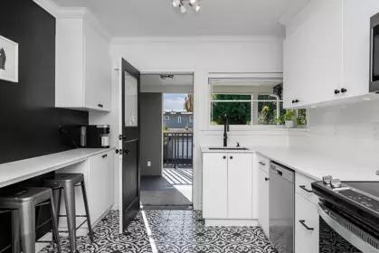 Powder Room Photo of 1258 Jefferson Avenue, West Vancouver, BC
