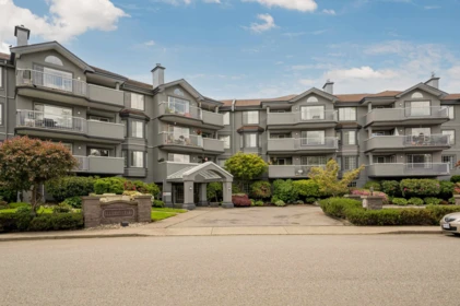 110 5375 205 Street, Langley, BC, Langley — Apartment/Condo for sale