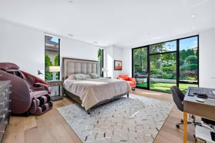 Loft / Bonus Room Photo of 13386 Marine Drive, Surrey, BC