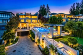13386 Marine Drive, Surrey, BC