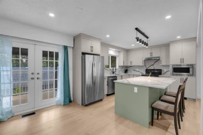 Breakfast Nook Photo of 33040 Arbutus Avenue, Mission, BC