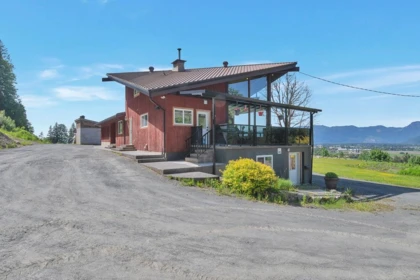 51860 Hack-Brown Road, Chilliwack, BC, Chilliwack — Single Family Residence for sale